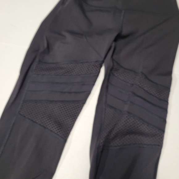 Lululemon Wunder Under Mix & Mesh Black Luxtreme Leggings Size 4 - Picture 3 of 8